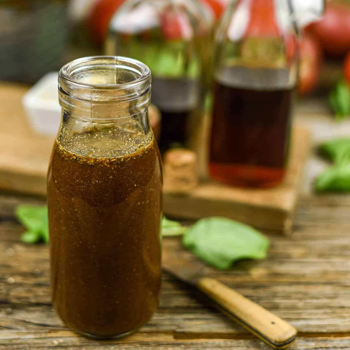 https://shaneandsimple.com/wp-content/uploads/2020/07/oil-free-salad-dressing-recipe-FEATURED.jpg