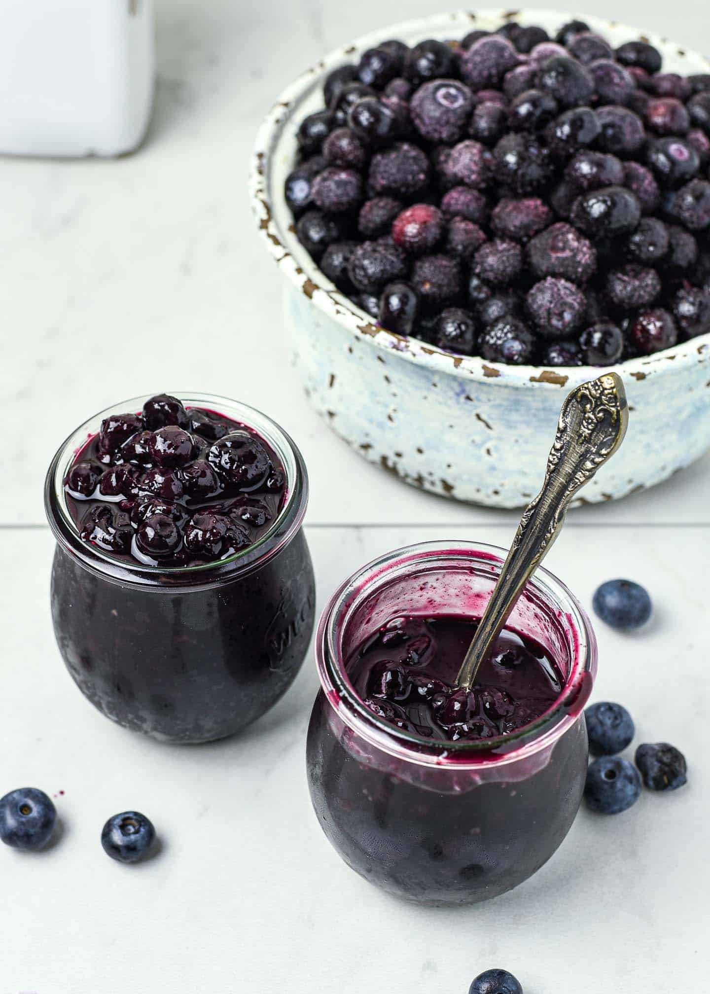 Enjoy this healthy Blueberry Compote on top of pancakes, waffles, fruit, or your favorite frozen dessert. It's so easy! All you need are 4 ingredients and less than 20 minutes to make this amazing blueberry sauce recipe.