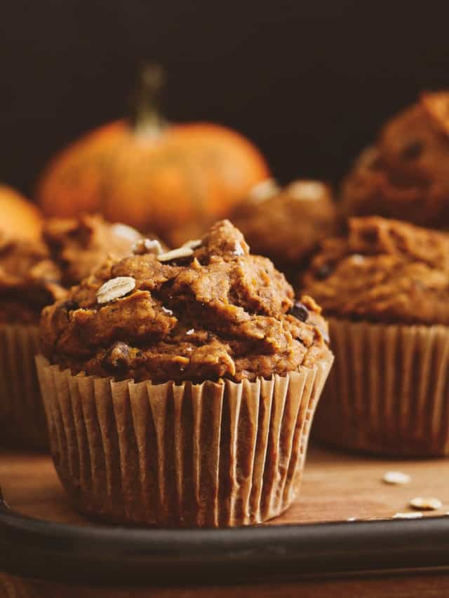 story-vegan-pumpkin-muffin-FEATURED