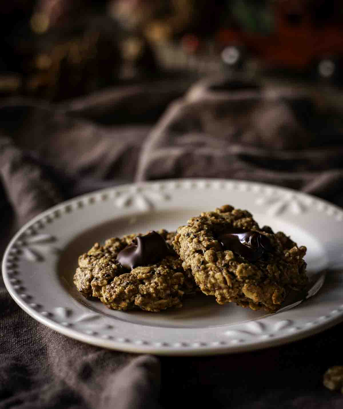 chai-spiced oatmeal cookies on plate
